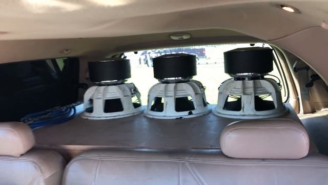 3 15S IN AN EXPEDITION SLAPPIN смотреть онлайн