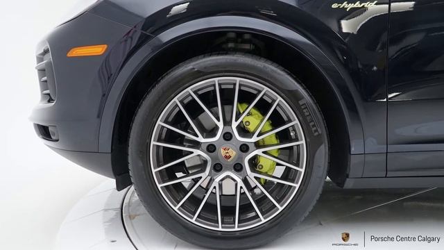 2019 Porsche Cayenne e-Hybrid Moonlight Blue Metallic | U6413 смотреть онлайн