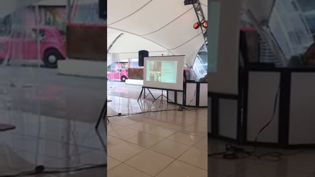 Оригинальное поздравление на свадьбу от друзей.Видеоклип "Сказка". смотреть онлайн