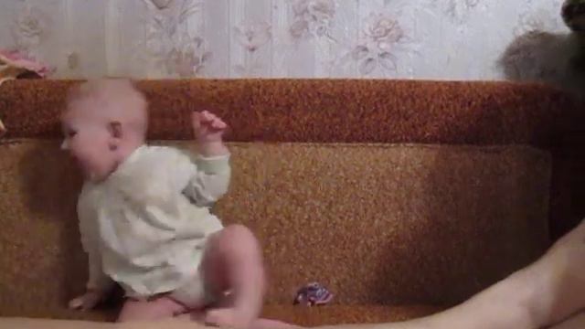 А так мы учились стоять без опоры смотреть онлайн