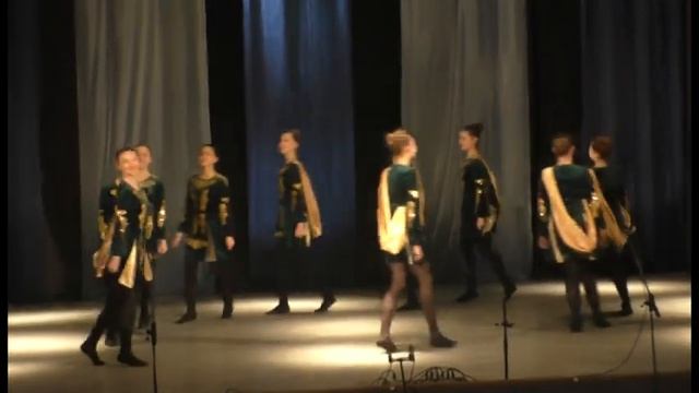 Ирландский танец Джига. Исполняет коллектив народного танца "Та-На-Ми". смотреть онлайн