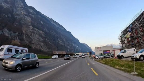 DRIVING IN SWISS ( GLARUS ) ONE OF THE MOST BEAUTIFUL VILLAGE IN SWITZERLAND - 4K