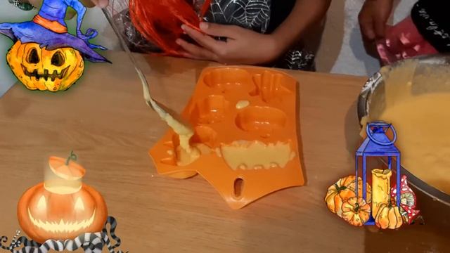 Камилла и Эмили готовят Тыквенные Маффины на Хеллоуин/ Kürbismuffins für Helloween смотреть онлайн