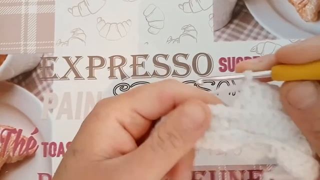 Вязание крючком Шапочка от 3 до 4 лет. смотреть онлайн