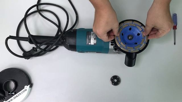 Кожух пылеотводящий (подходит к УШМ Makita 230mm) AVA 125M/K смотреть онлайн