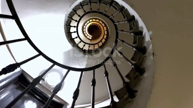 "ЭЛЕГАНТНОСТЬ В КАЖДОЙ СТУПЕНИ: ИННОВАЦИОННЫЕ ДИЗАЙНЫ ЛЕСТНИЦ" смотреть онлайн