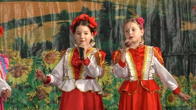 Ансамбль народ. песни "Младороссы" - Красна девица смотреть онлайн