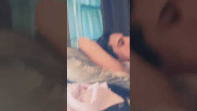Как нарисовать чёрной краской белое пятно. И создать квантовый скачек в популярности смотреть онлайн