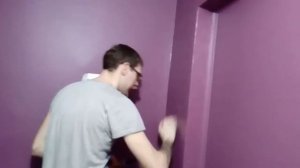 Третий этап покраски декоративки   нанесение блесток