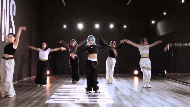 BABYMONSTER “2NE1 Mash Up” / Dance Perfomance by Luna #2any1 #babymonster #kpopdancecover смотреть онлайн