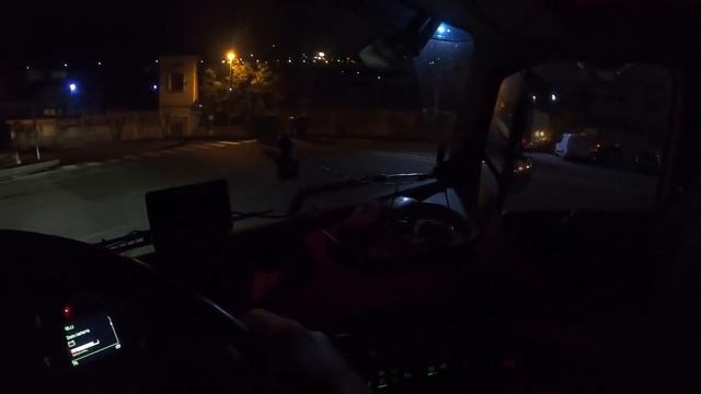Разгрузка на тандеме в горном регионе!Поиски места для ночлега!#автошкола_дальнобоя#тандем смотреть онлайн