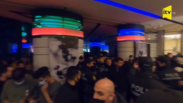 “1033” gecə klubunun rəhbəri həbs edilib смотреть онлайн