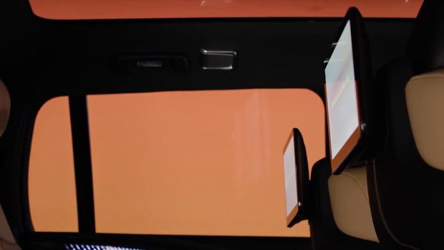 ALL-ELECTRIC 2025 Cadillac ESCALADE IQ смотреть онлайн