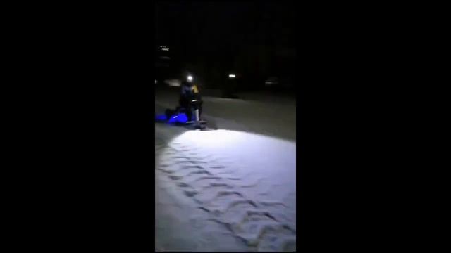 Снегокат из гироскутера. гироснегокат тестирование... смотреть онлайн