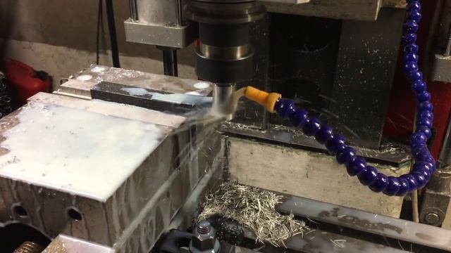 Herstellung Anzugsbolzen смотреть онлайн