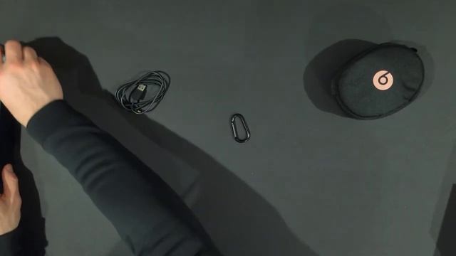 Beats Solo³ Rose Gold unboxing смотреть онлайн