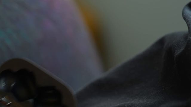 Наушники С ЭКРАНОМ! Такими будут следующие AirPods смотреть онлайн