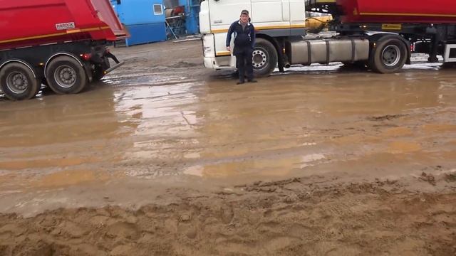 Скания в теме))У нас пополнение))3 DAFA и 1 Скания смотреть онлайн