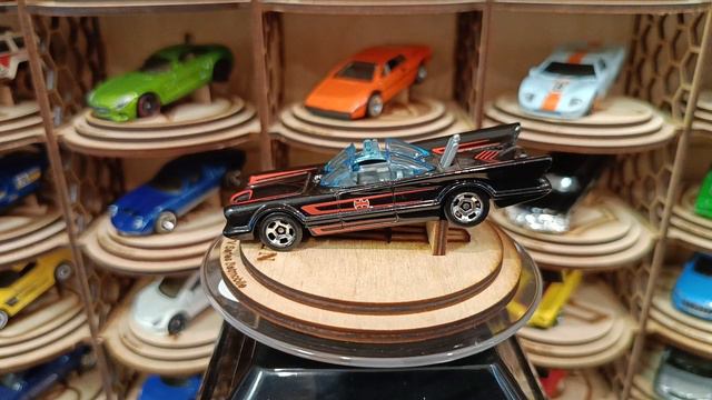 Lincoln Futura 1954. TV Series Batmobile смотреть онлайн