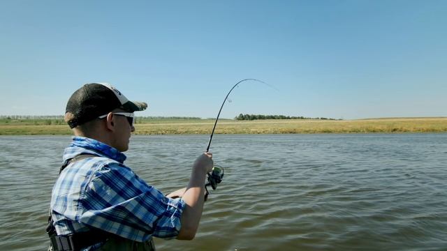 Трофейная рыбалка в Черноземье - Fishing Today смотреть онлайн