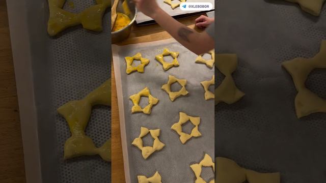 Булочка новогодняя звезда это воздушное, мягкое тесто для булочек состоит, среди прочего, из творога смотреть онлайн