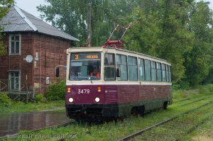 Мрачные трамваи Нижнего Новгорода шокируют внешним видом