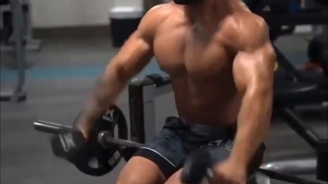 7 Best Shoulder Exercises for Boulder Shoulders смотреть онлайн