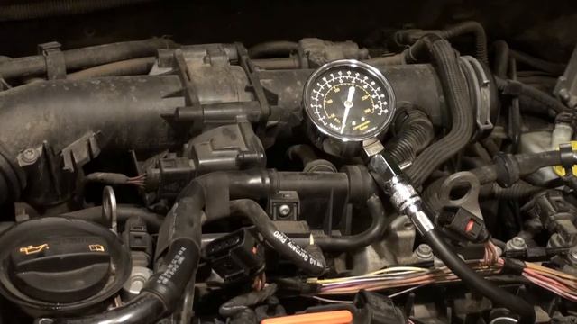 1,4TSI измеряем компрессию\1,4TSI compression test смотреть онлайн