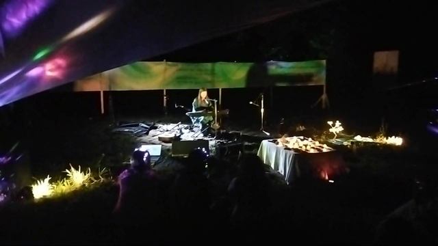 Гаятри-мантра в чудесном исполнении Алеан на Протоке-2023 смотреть онлайн