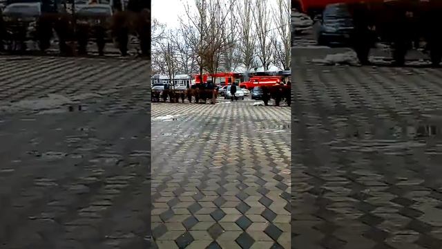 Пожар в городе Мелитополь. Горит рижский рынок на центральном проспекте. смотреть онлайн
