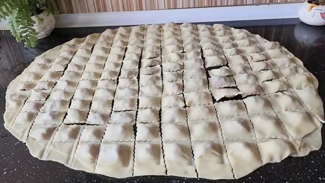 Больше не готовлю пельмени так долго. Нашла быстрый способ. Как делать пельмени два раза вкуснее.