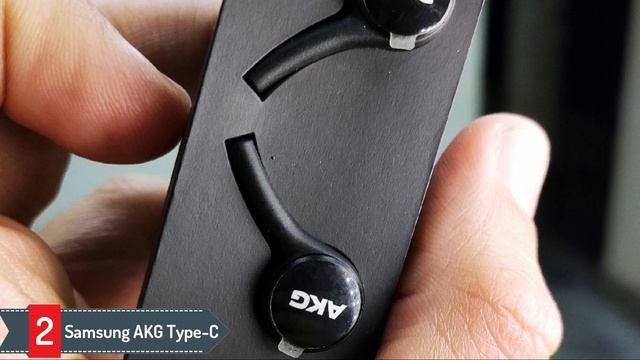 Best USB-C Headphones In 2021 [Top 5 Picks Reviewed]