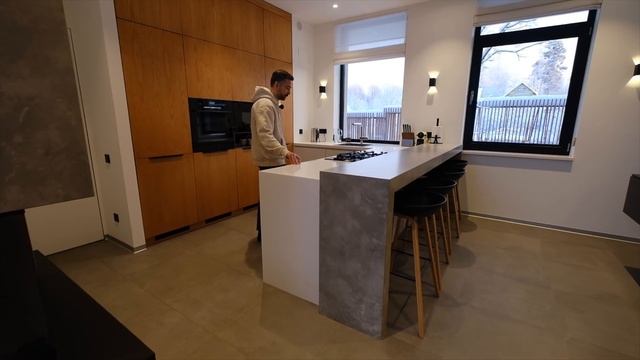 Обзор реализованного загородного дома в стиле минимализм в Ольшанниках смотреть онлайн