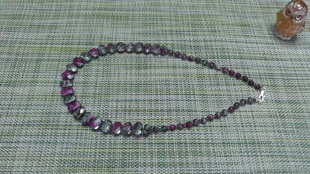 КОЛЬЕ ,БРАСЛЕТЫ ИЗ НАТУРАЛЬНЫХ КАМНЕЙ РУЧНОЙ РАБОТЫ (СОДАЛИТ ,РУТИЛОВЫЙ КВАРЦ ,АМЕТИСТ , ЦОИЗИТ.... смотреть онлайн