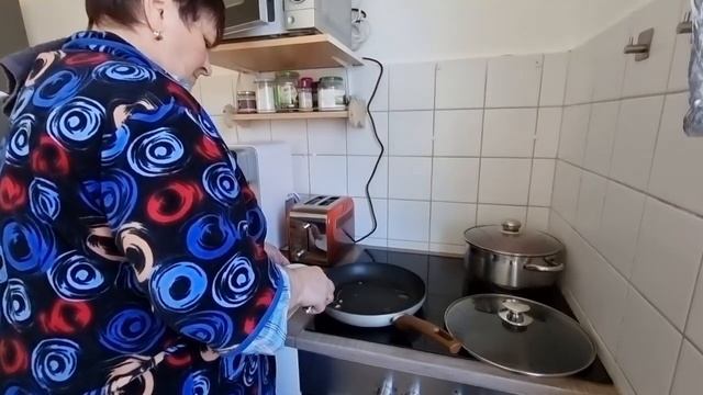 Влог:Мишель поползла 5мес./БОРЩ от Мамы/Рецепт борща пошагово смотреть онлайн