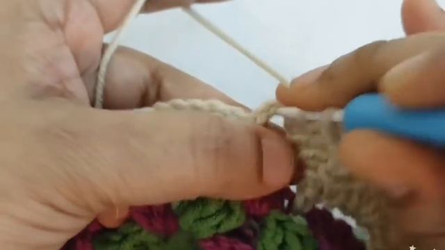 How to Add a Crochet frill or double border in granny's square blanket/The Crochet World смотреть онлайн