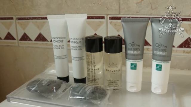 Hotel review - Mayor Mon Repos Palace, Corfu Town, Greece смотреть онлайн