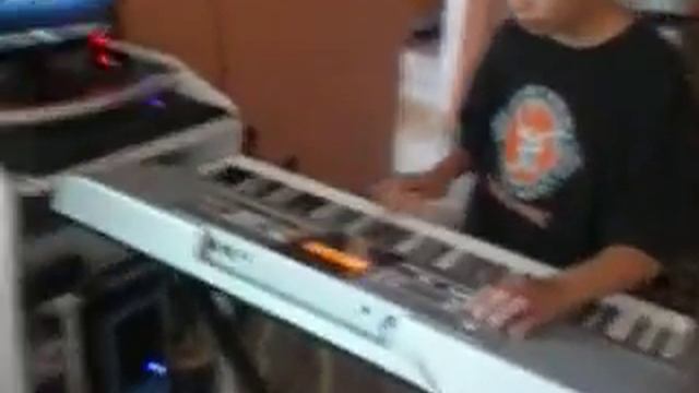 MC GOIANINHO NOS TECLADOS смотреть онлайн