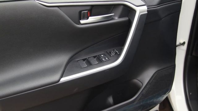 Toyota RAV4 белый смотреть онлайн