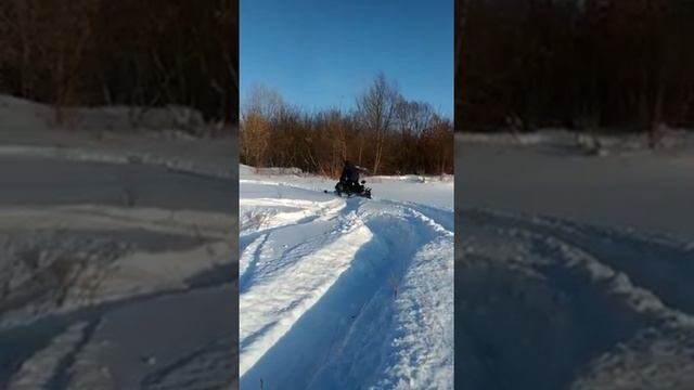 Стелс капитан и снега по х..... Очень много смотреть онлайн