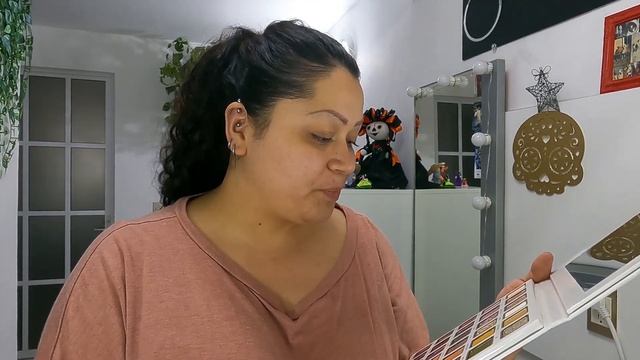 Rosy McMichael x Beauty Creations смотреть онлайн