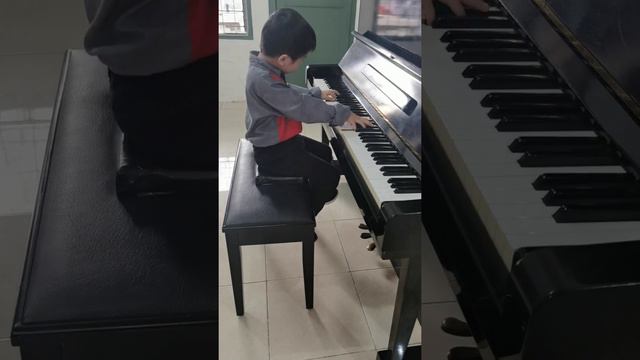 VPC - 2020 - Basic B - Minnie Mouse Hits Town - Juan Hubert Huang