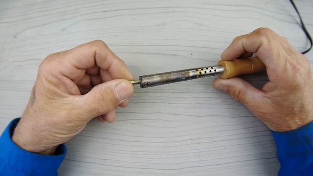 КАК ЗАЛУДИТЬ ЖАЛО ПАЯЛЬНИКА и КАК ЕГО ИЗГОТОВИТЬ. смотреть онлайн