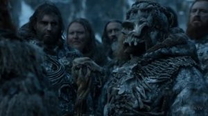 Джон Сноу и Тормунд прибывают в лагерь одичалых