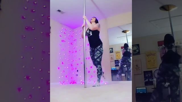 Exotic Pole Choreography смотреть онлайн