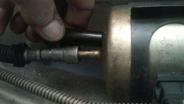 98 Ford Explorer 4.0 fuel Filter replace смотреть онлайн