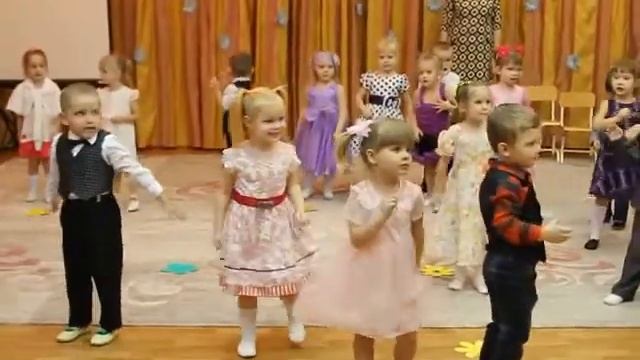 MVI 5830 2015-11-24 День матери. Детский сад №16, группа 12. смотреть онлайн