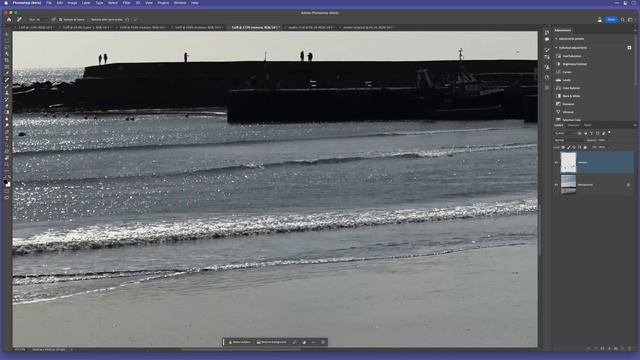 The NEW REMOVE TOOL in Photoshop is INCREDIBLE! + Content Aware Fill Deep Dive смотреть онлайн