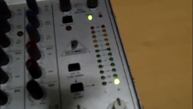 Behringer Eurorack MX 802A usada anunciada no Mercado Livre смотреть онлайн