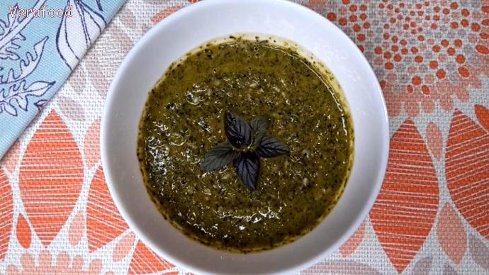 Соус песто. Вкуснейшая намазка на хлеб, заправка для салатов, макарон и картошки. смотреть онлайн